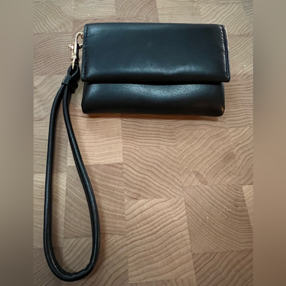 Small card wristlet